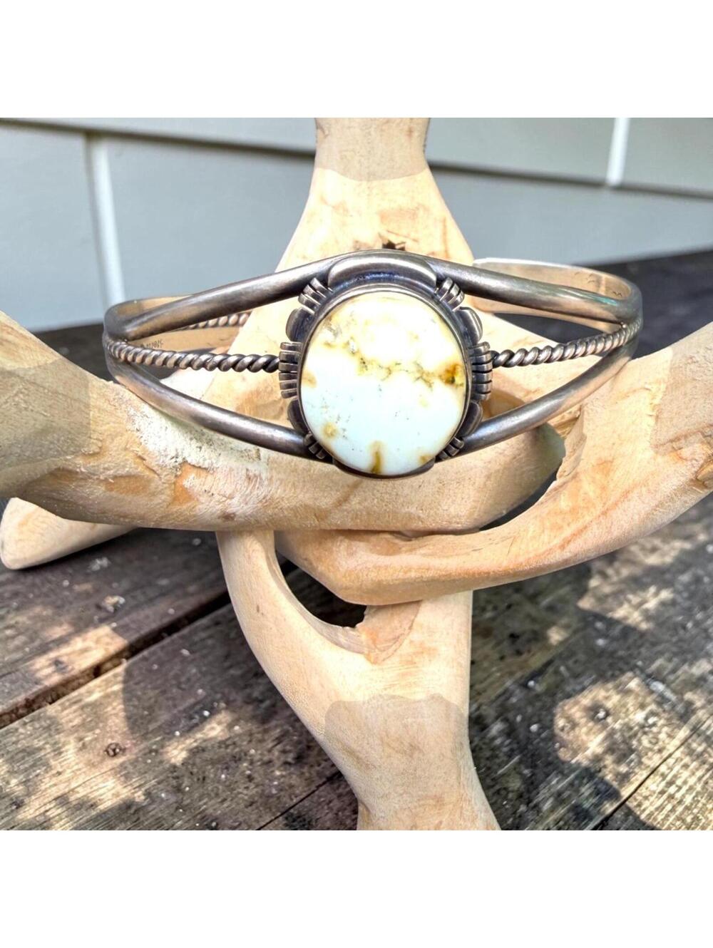 Paloma Cuff- 6 1/2" Native S&S